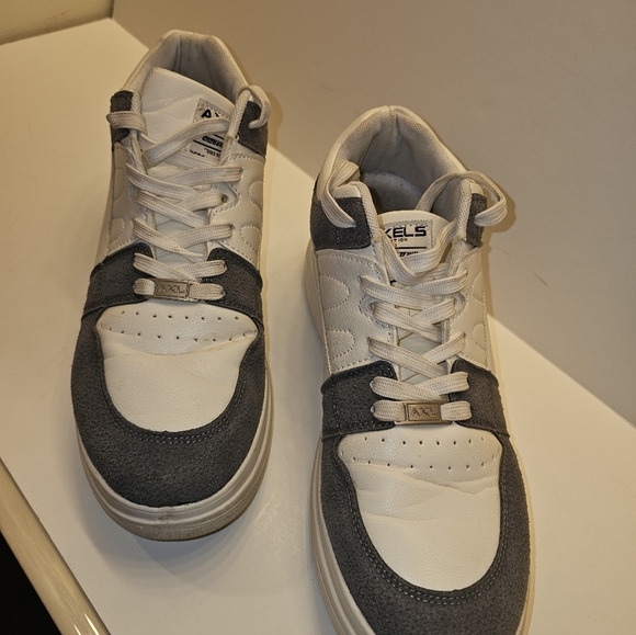 Axel Arigato White and Gray Sneakers main image 9